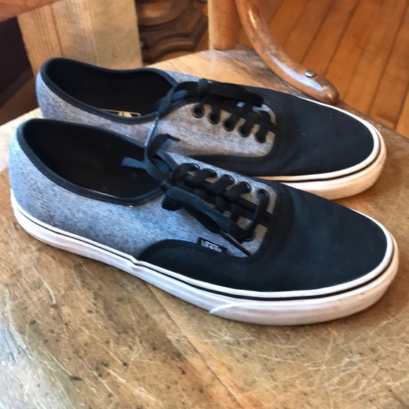 Vans Classics Skate Shoe - Picture 2 of 8